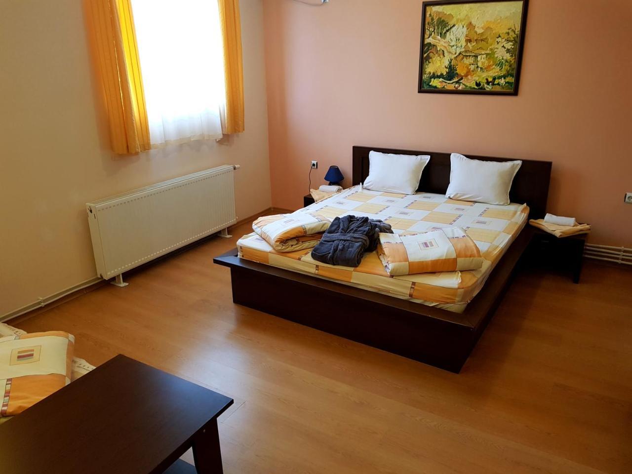 Hanovete Hotel Pliska Exteriér fotografie